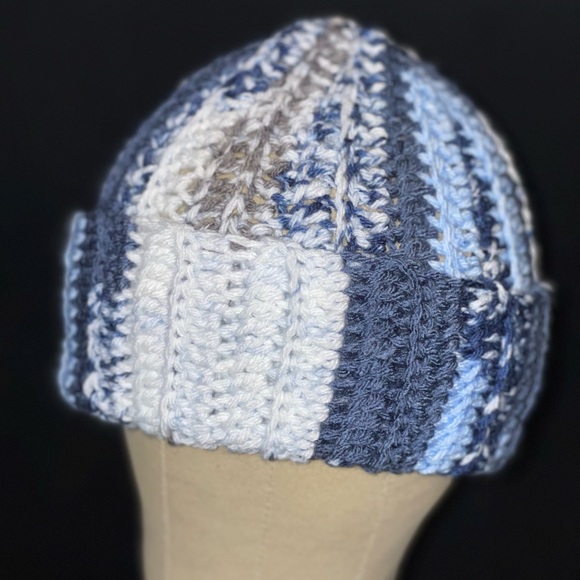 HANDMADE MASTERPIECES - Picture 6 of 16